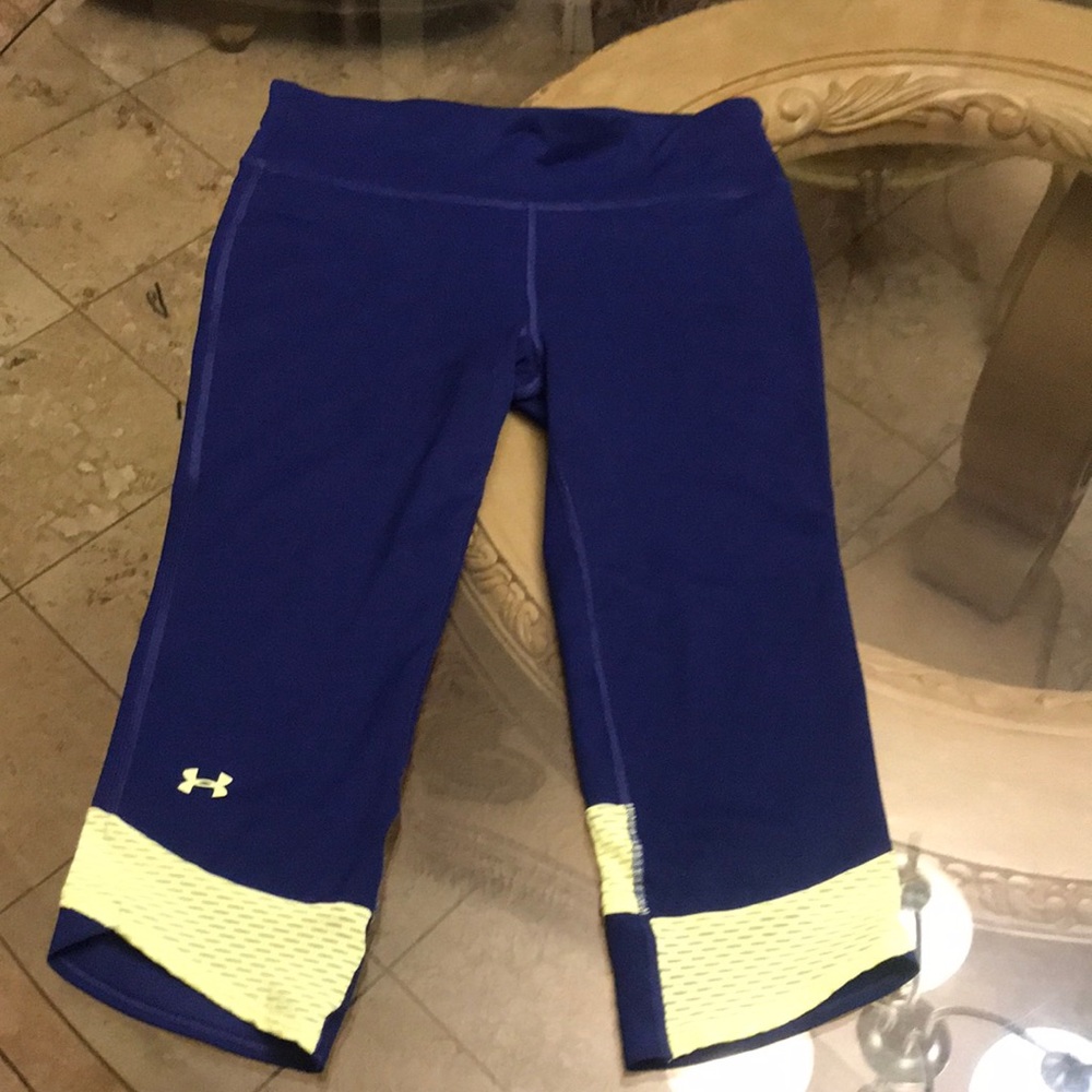 UNDER ARMOUR CROP ATHLETIC LEGGINGS